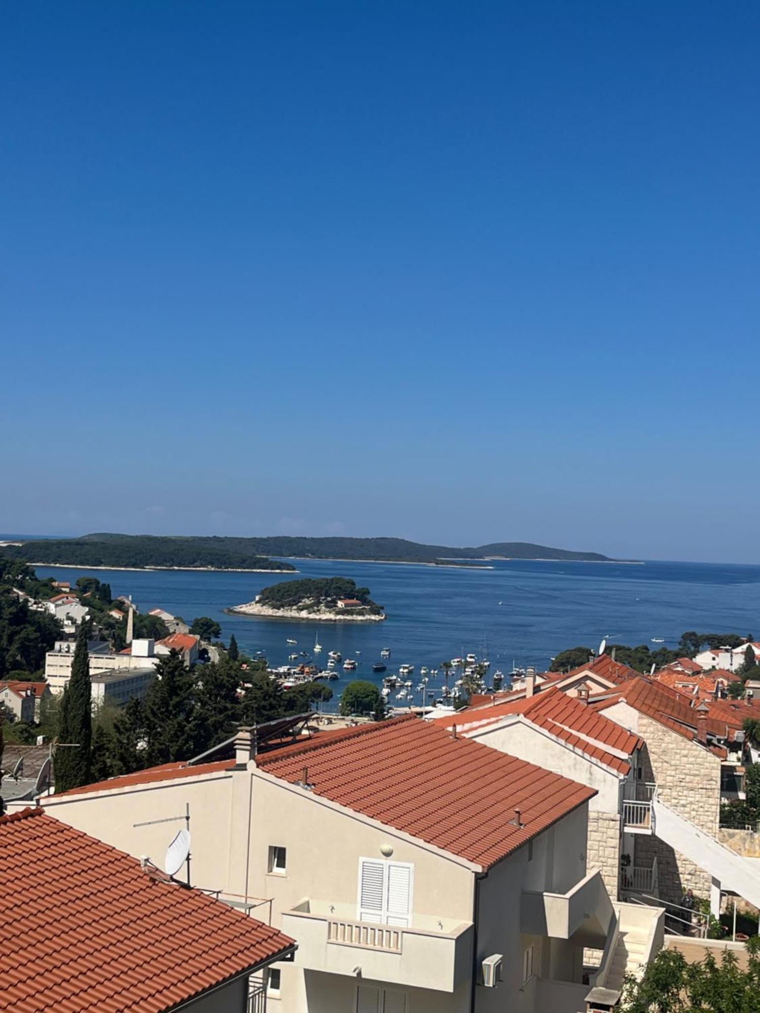 Apartment Bozo Hvar Town Exteriör bild