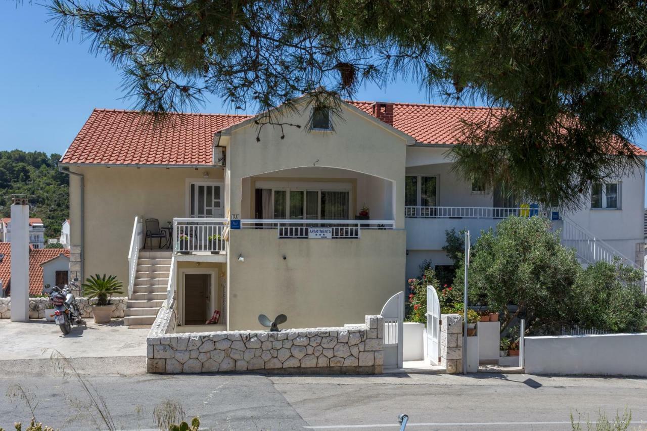 Apartment Bozo Hvar Town Exteriör bild